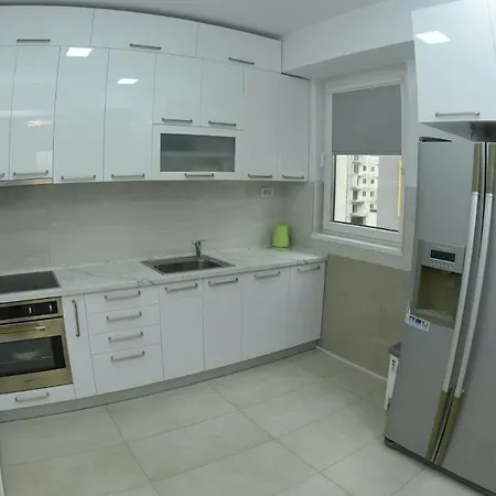 Διαμέρισμα Royal Apartment-familyhaven,park,modern And Luxury *