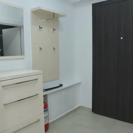 Royal Apartment-familyhaven,park,modern And Luxury Διαμέρισμα Σκόπια