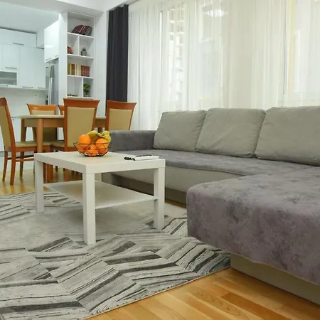 Διαμέρισμα Royal Apartment-familyhaven,park,modern And Luxury Σκόπια