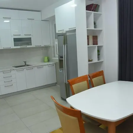 Διαμέρισμα Royal Apartment-familyhaven,park,modern And Luxury *
