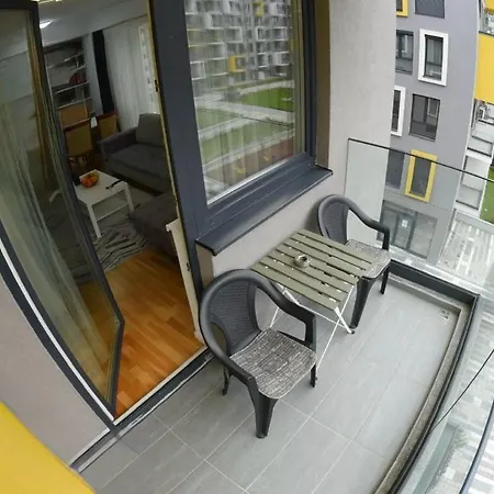 Royal Apartment-familyhaven,park,modern And Luxury Διαμέρισμα *